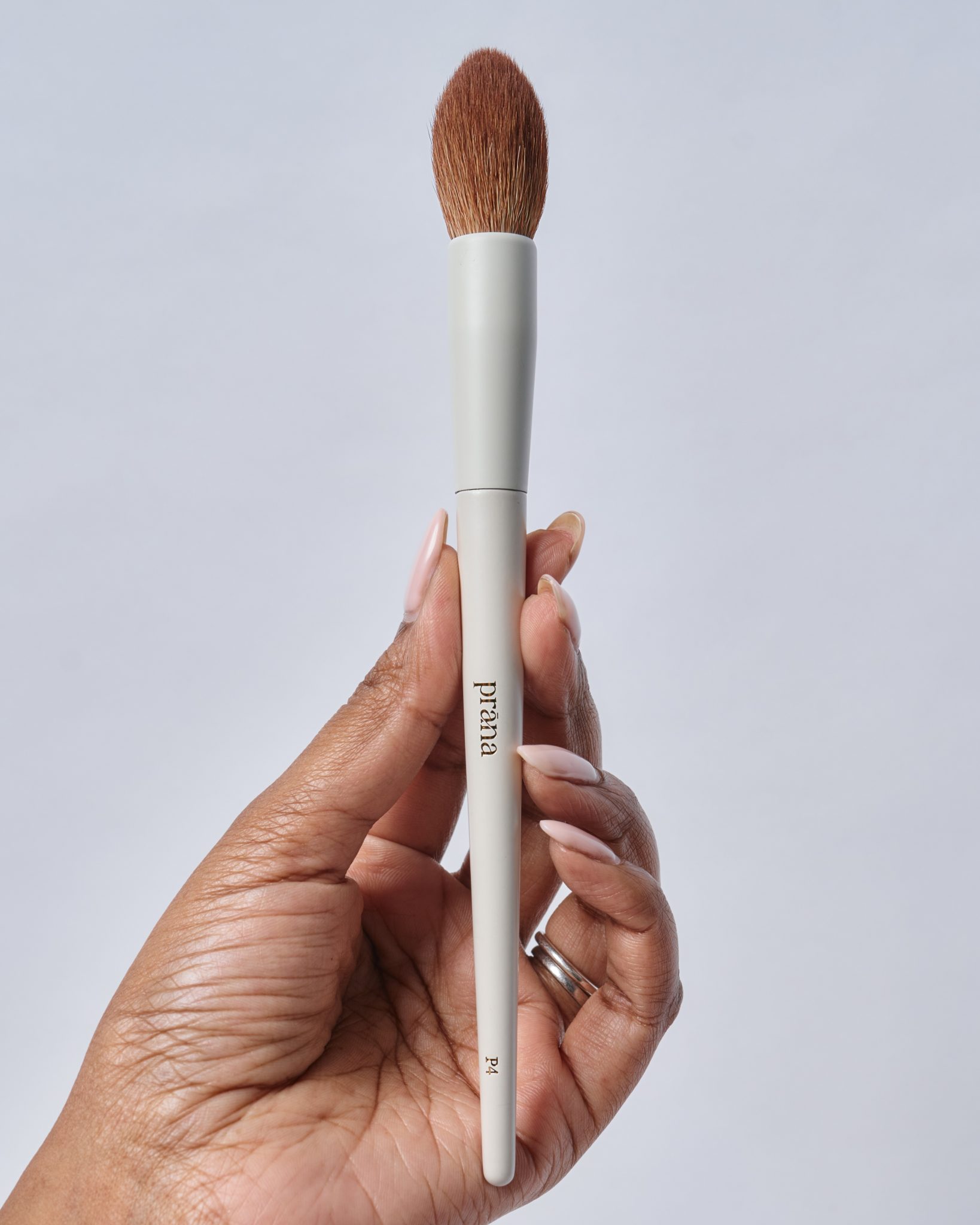 Prāna P4 Mini Powder Brush - Muse Beauty